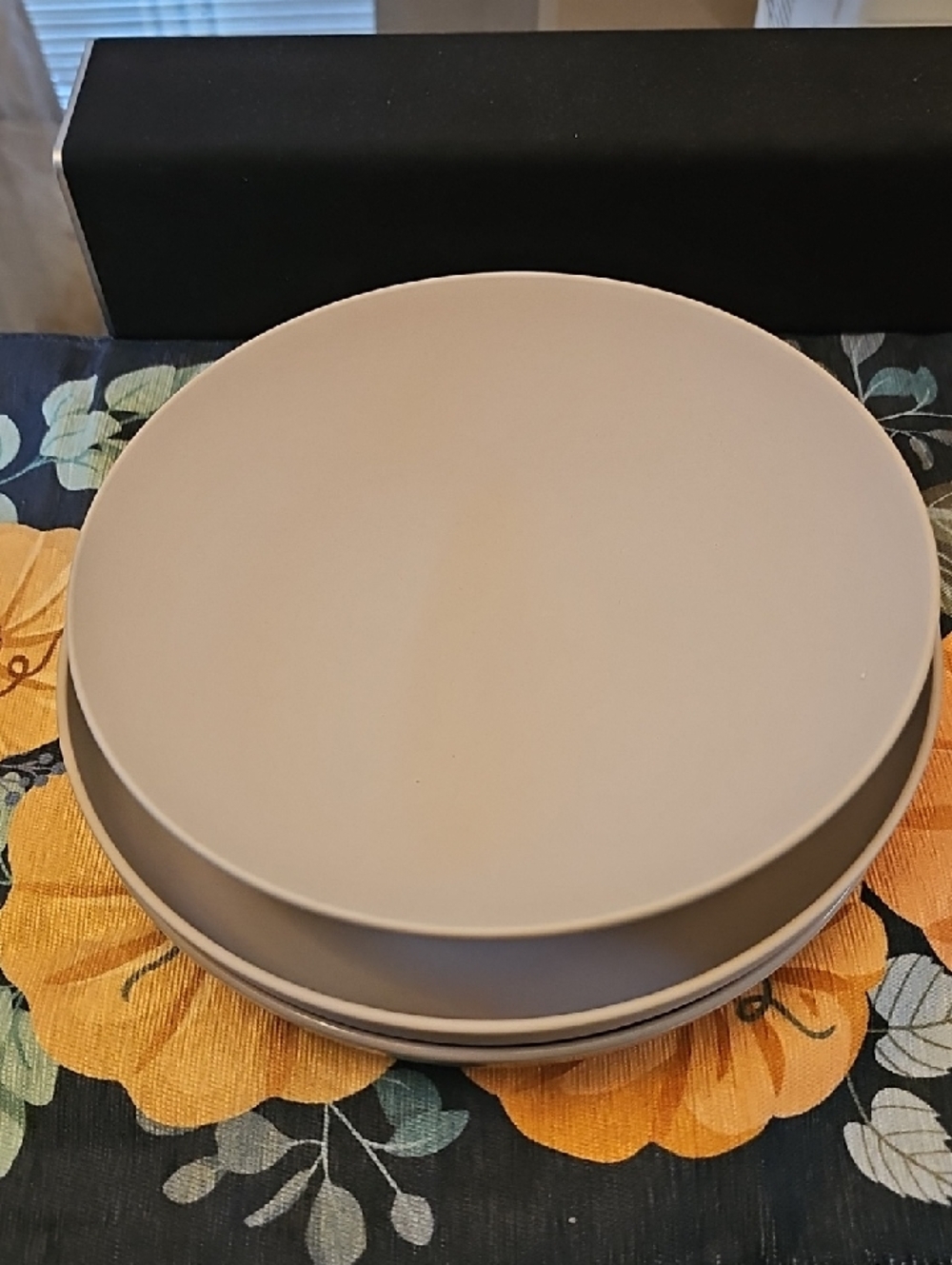 Matte Beige Ceramic Dinner Plates – Set of 3